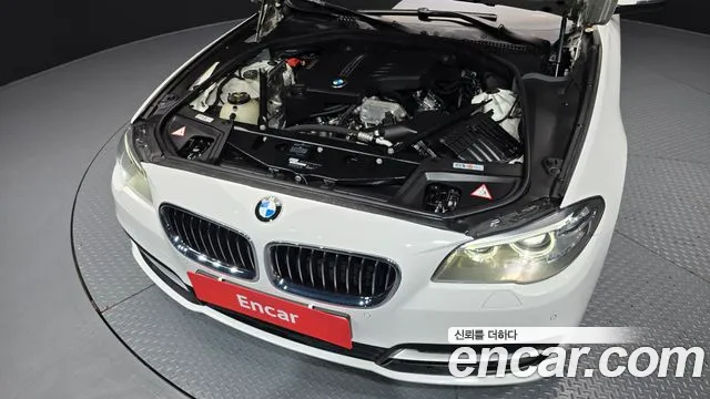 BMW 5-Series 2015 thumb 6