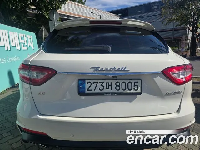 Maserati Levante 2020 thumb 4
