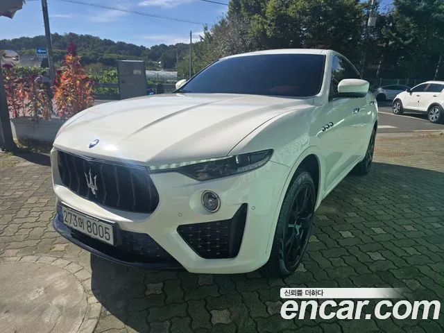 Maserati Levante 2020 thumb 11