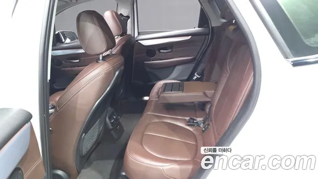 BMW 2-Series 2021 thumb 12