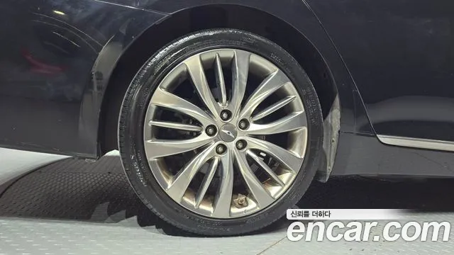 Genesis G80 2016 thumb 5