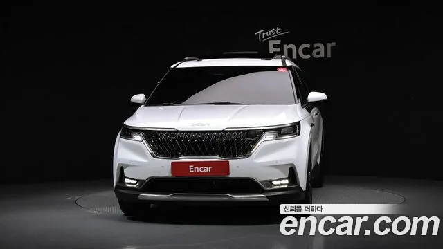 Kia Carnival 2023 thumb 3