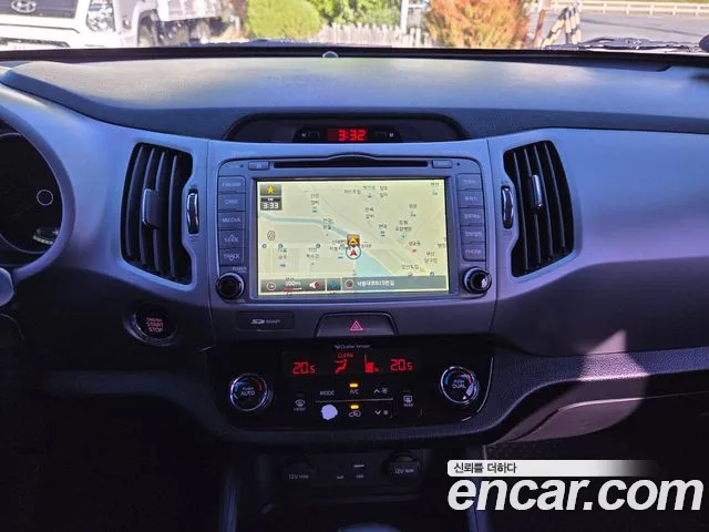 Kia Sportage 2015 thumb 10