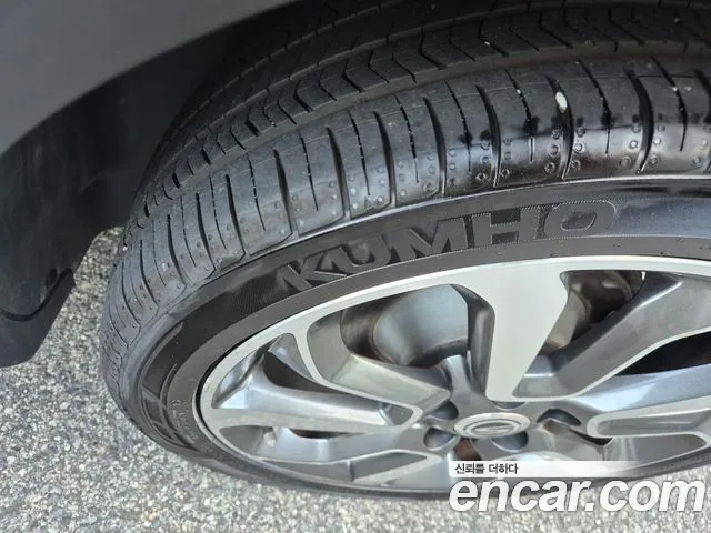 KG_Mobility_Ssangyong TIBOLI 2015 thumb 5