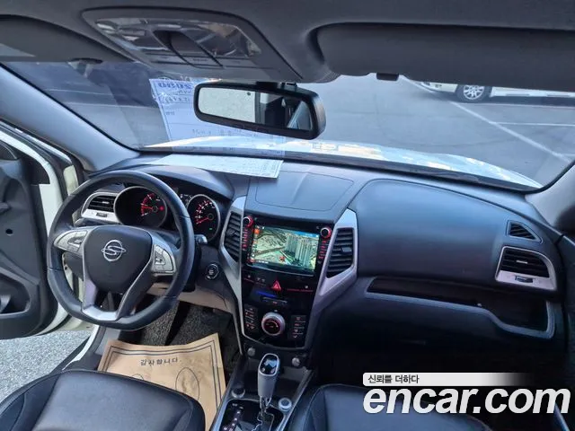 KG_Mobility_Ssangyong TIBOLI 2015 thumb 10