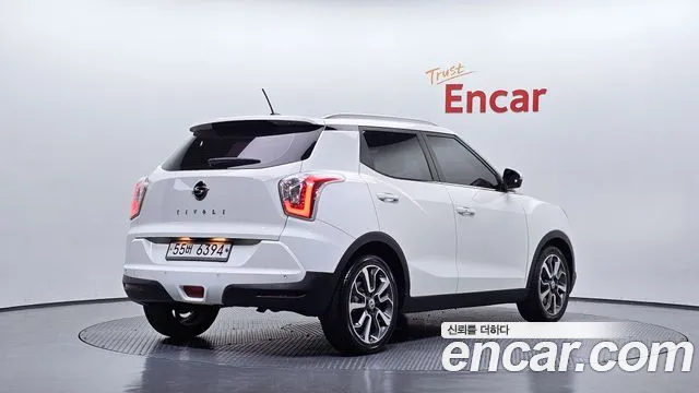 KG_Mobility_Ssangyong TIBOLI 2015 thumb 2