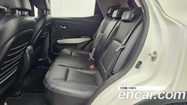 KG_Mobility_Ssangyong TIBOLI 2015 thumb 12