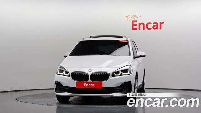 BMW 2-Series 2019 thumb 2