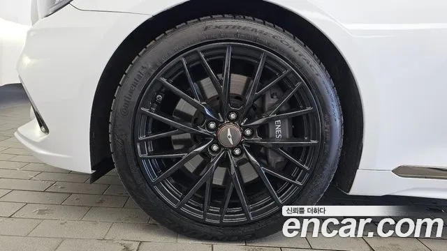 Genesis G80 2018 thumb 5