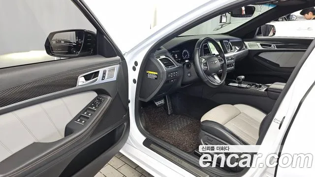 Genesis G80 2018 thumb 10
