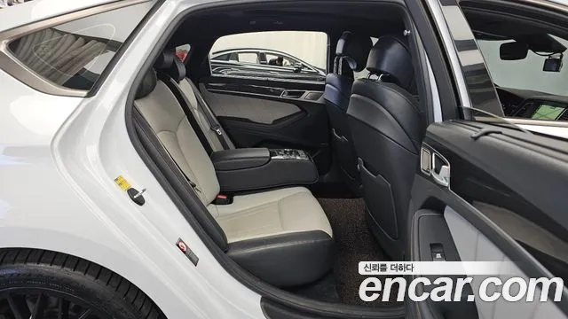 Genesis G80 2018 thumb 12