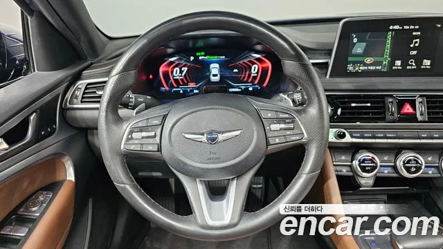 Genesis G70 2020 thumb 12