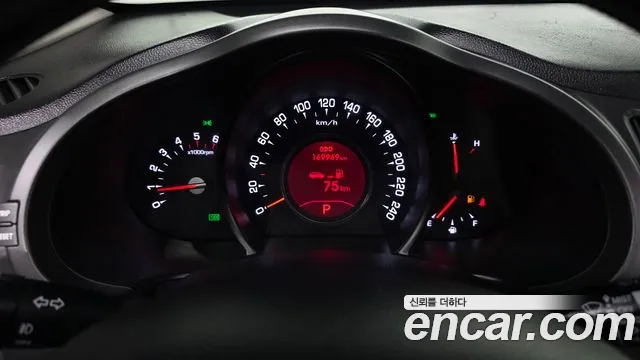 Kia Sportage 2011 thumb 8