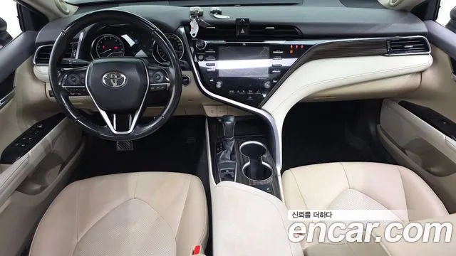 Toyota Camry 2019 thumb 6