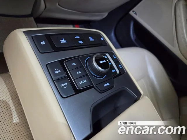 Hyundai Genesis 2016 thumb 5