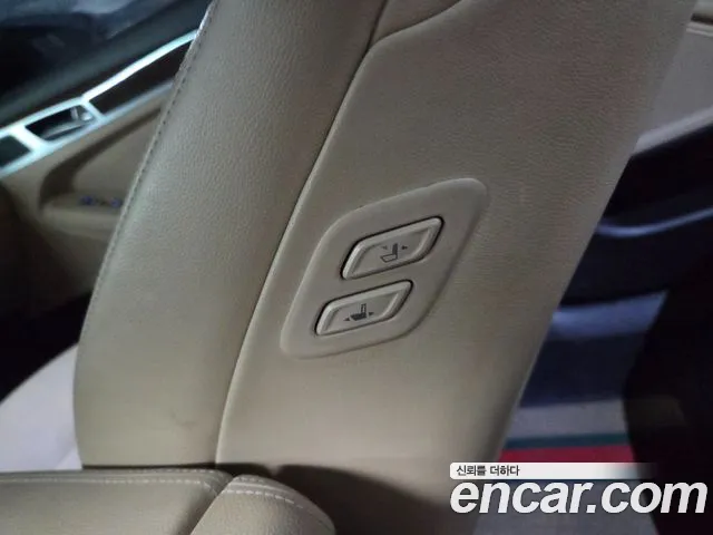Hyundai Genesis 2016 thumb 6