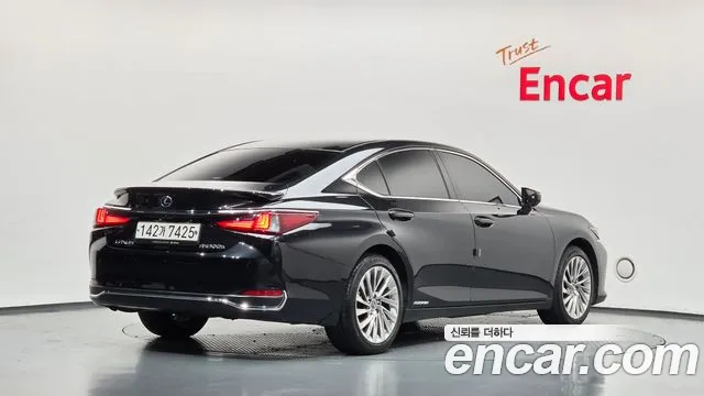 Lexus ES 2021 thumb 2