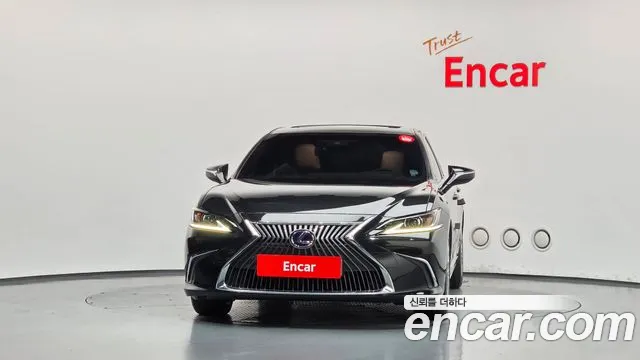 Lexus ES 2021 thumb 3