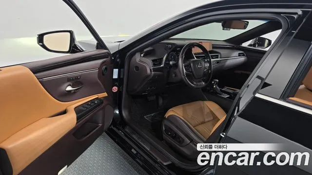 Lexus ES 2021 thumb 10