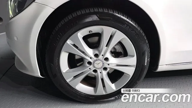Mercedes-Benz C-Класс 2015 thumb 4