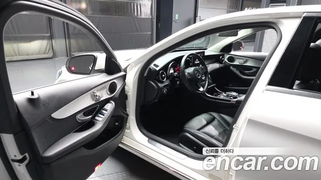 Mercedes-Benz C-Класс 2015 thumb 9