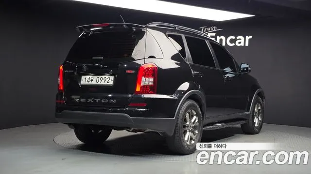 KG_Mobility_Ssangyong Rexton 2015 thumb 2