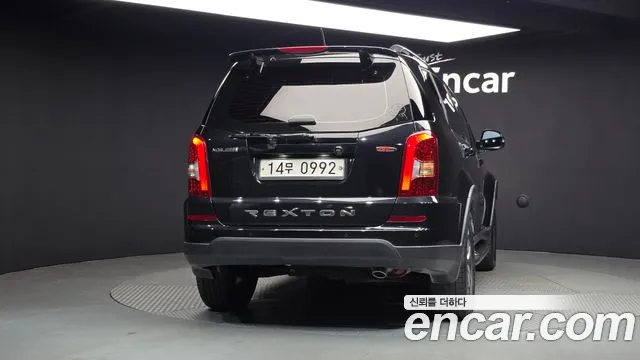 KG_Mobility_Ssangyong Rexton 2015 thumb 4