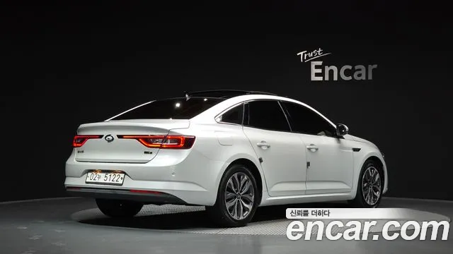 Renault-KoreaSamsung Megane 2016 thumb 2