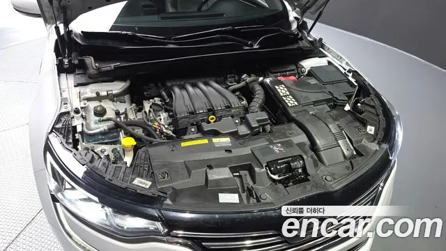 Renault-KoreaSamsung Megane 2016 thumb 6