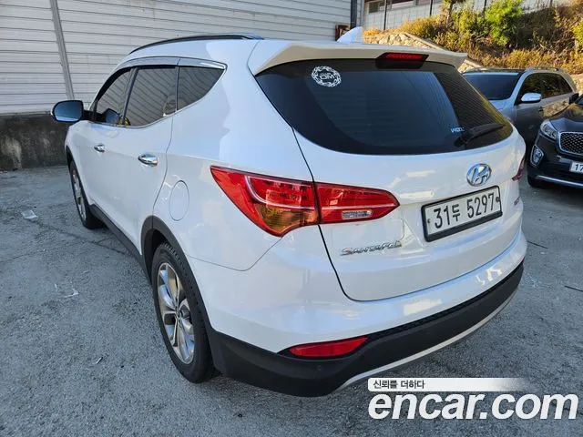Hyundai Santa Fe 2014 thumb 3