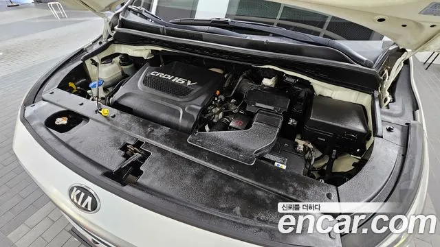 Kia Carnival 2014 thumb 6