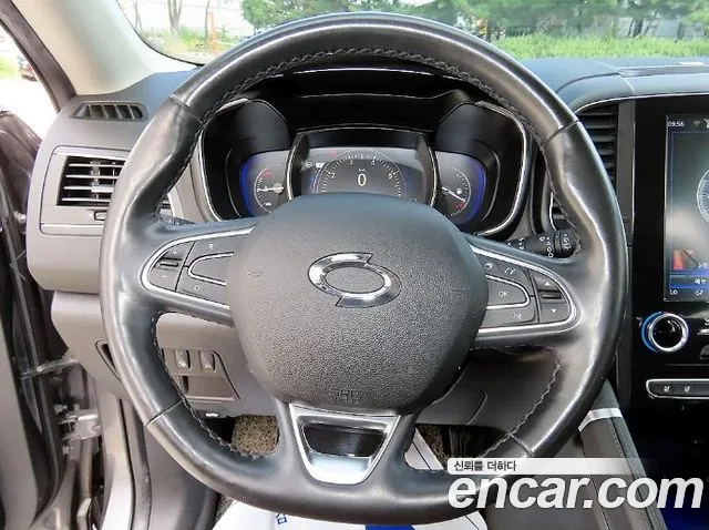 Renault-KoreaSamsung Koleos 2019 thumb 8