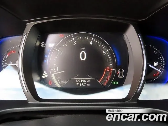 Renault-KoreaSamsung Koleos 2019 thumb 9
