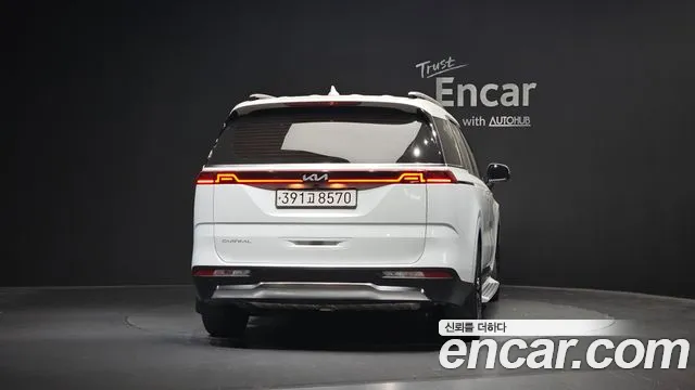 Kia Carnival 2022 thumb 4