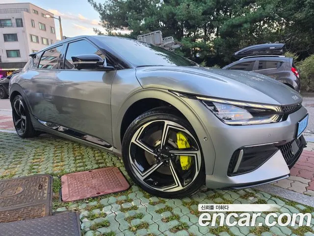 Kia EV6 2023 thumb 3