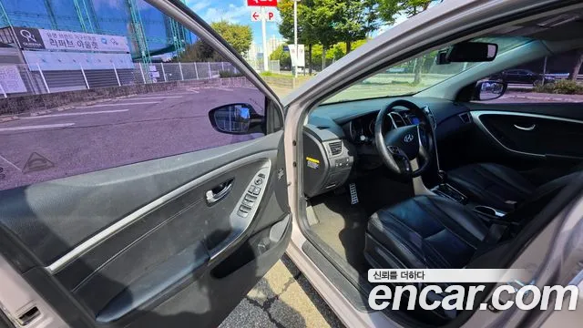 Hyundai i30 2012 thumb 10