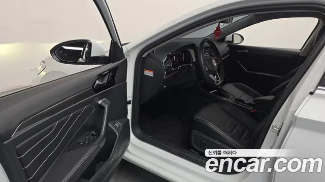 Volkswagen Jetta 2024 thumb 10