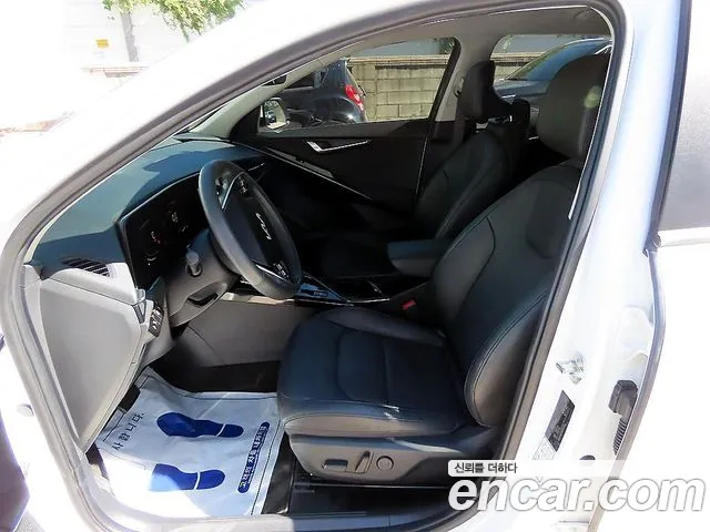 Kia Niro 2023 thumb 10