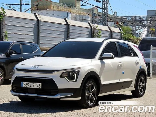 Kia Niro 2023 thumb 12