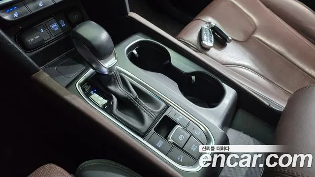 Hyundai Santa Fe 2020 thumb 9
