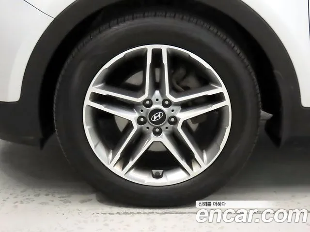 Hyundai Santa Fe 2014 thumb 5