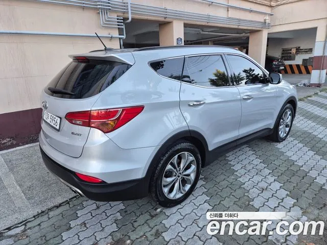 Hyundai Santa Fe 2014 thumb 4