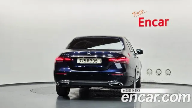 Mercedes-Benz E-Класс 2022 thumb 4