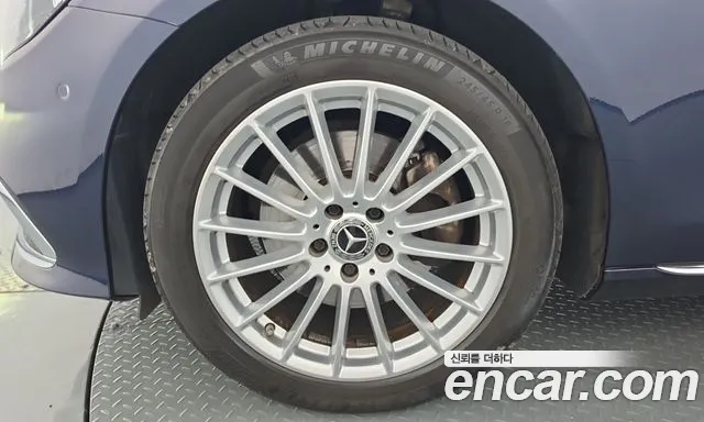 Mercedes-Benz E-Класс 2022 thumb 5