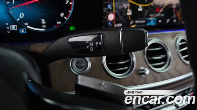 Mercedes-Benz E-Класс 2022 thumb 9