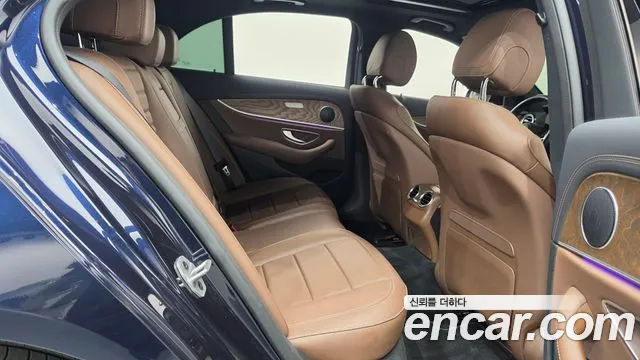 Mercedes-Benz E-Класс 2022 thumb 11