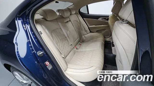 Genesis G70 2019 thumb 11