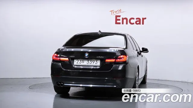 BMW 5-Series 2013 thumb 4