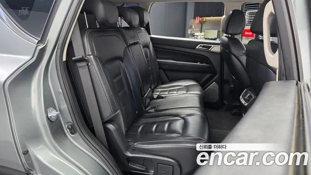 KG_Mobility_Ssangyong Rexton 2018 thumb 12