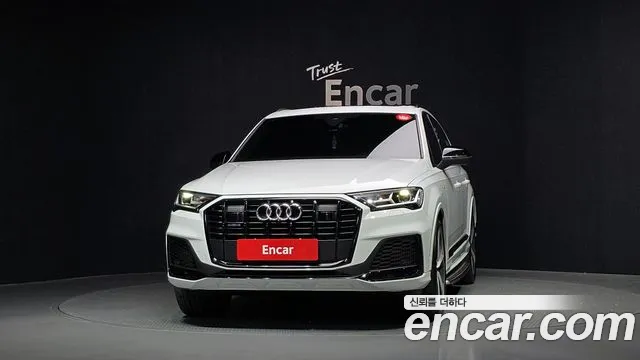 Audi Q7 2022 thumb 3